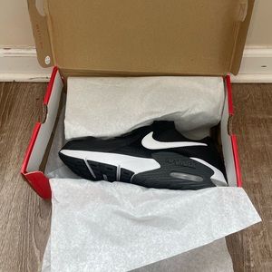 NEW IN BOX! Men’s Nike Air Max Excee shoes